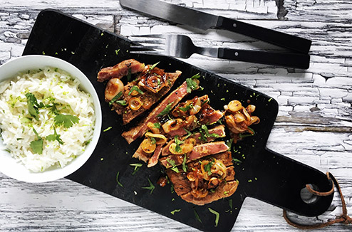 Steak de bœuf mariné à la sauce soja 