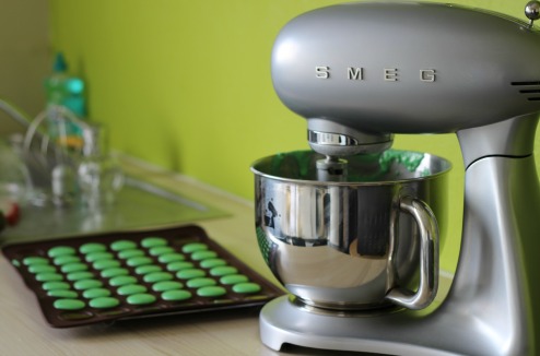 test robot pâtissier Smeg macarons salés 