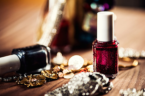 La manucure pailletée pour les fêtes de fin d’année