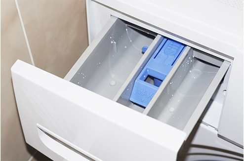 Bac prélavage (I) : quand et comment utiliser le troisième bac de votre lave-linge ?