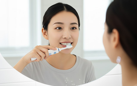 Brossage des dents : les 7 erreurs qui abîment votre sourire