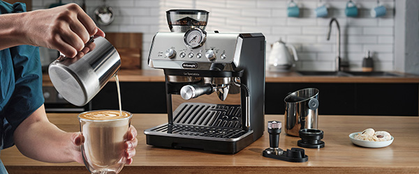 Buse vapeur et pot à lait